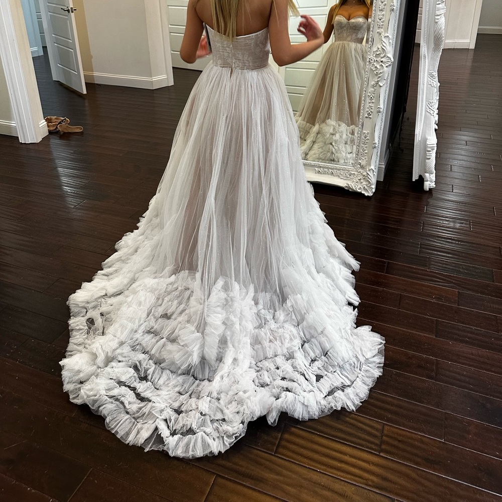 SELLING THIS BRAND NEW WHITE SHEERI HILL PROM DRESS!! Never been worn. - Picture 5 of 7